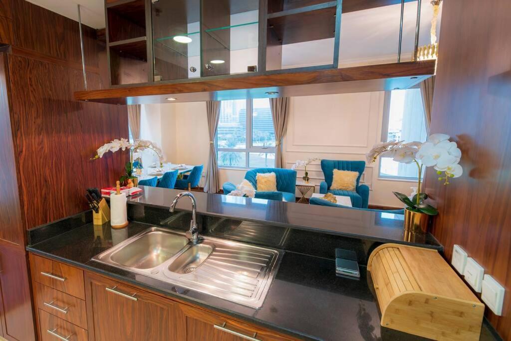 First Class 2Br With Full Burj Khalifa And Fountain View Dubai Eksteriør billede